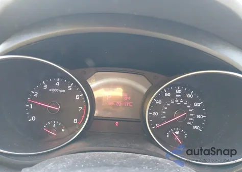 2015 Kia Sedona Lx z USA, uszkodzony, nr VIN KNDMB5C10F6032062